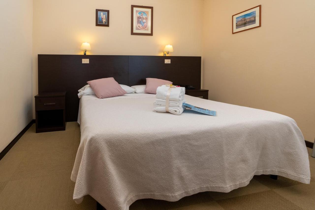 Hotel Ancore Senigallia Buitenkant foto