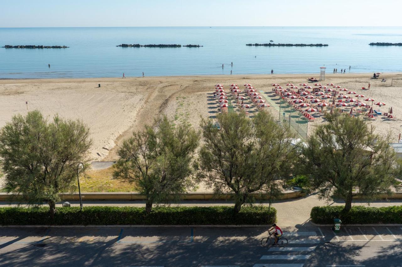 Hotel Ancore Senigallia Buitenkant foto
