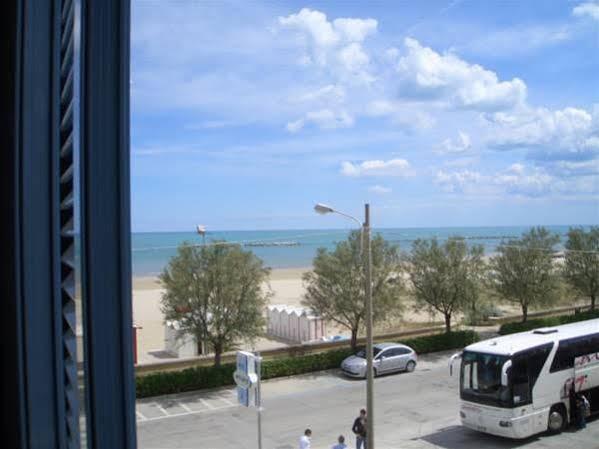 Hotel Ancore Senigallia Buitenkant foto